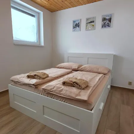 Horská Severka Alojamento de Turismo Selvagem Dolní Lomná